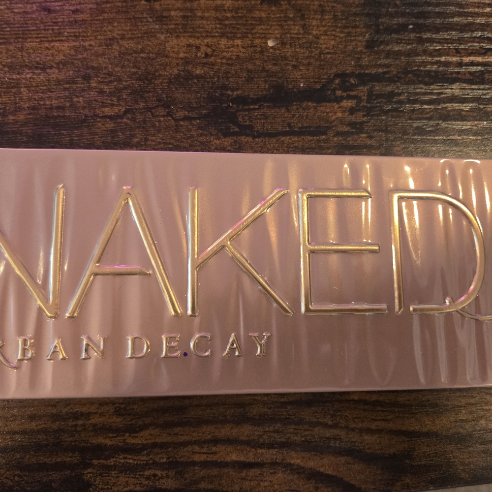 Urban Decay Naked Eyeshadow Palette